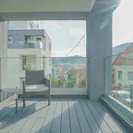 Apartament Ultracentral Silvana Dealul Morii Апартаменти Брашов