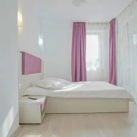 Апартаменти Apartament Ultracentral Silvana Dealul Morii Брашов