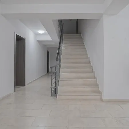 Апартаменти Apartament Ultracentral Silvana Dealul Morii *