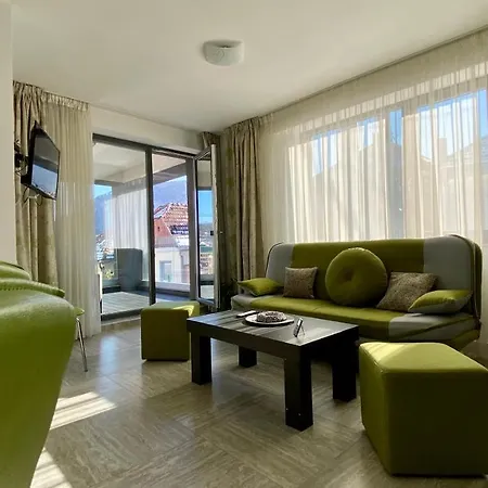 Apartament Ultracentral Silvana Dealul Morii * Брашов